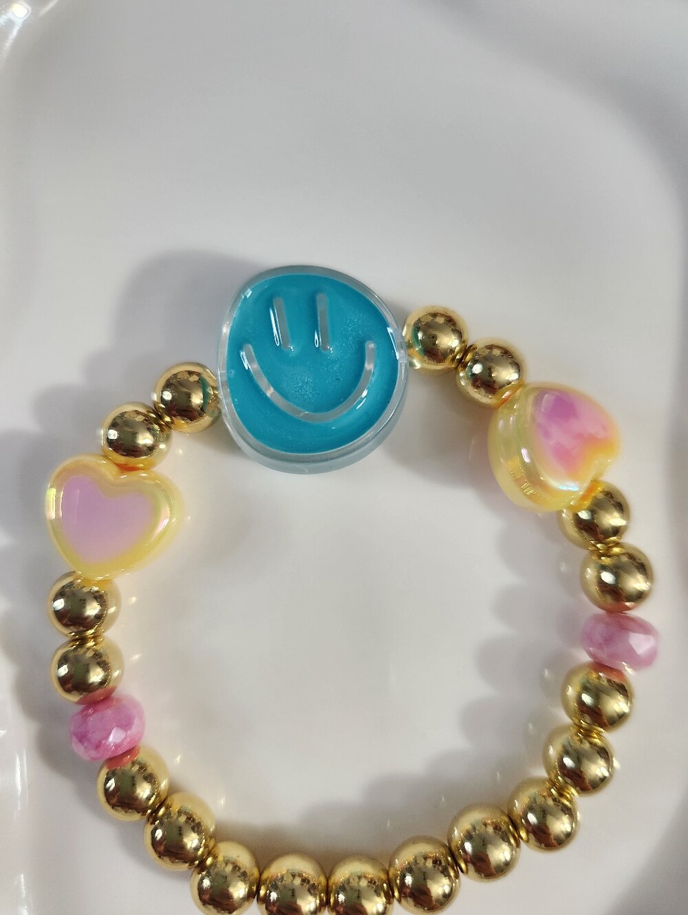 Handmade smile and heart beaded bracelet - Picture 3 of 3
